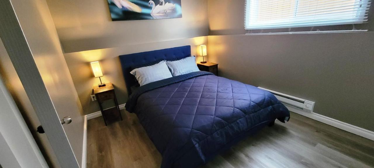Blue Wave 2 Bedroom Suite Saskatoon Bagian luar foto