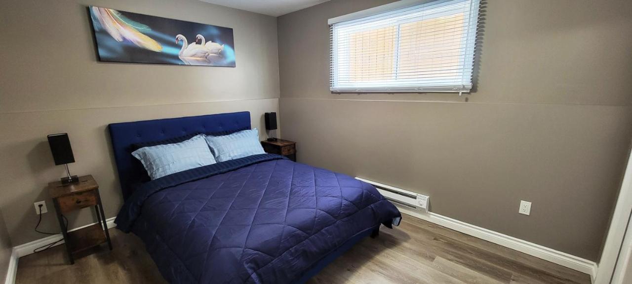 Blue Wave 2 Bedroom Suite Saskatoon Bagian luar foto